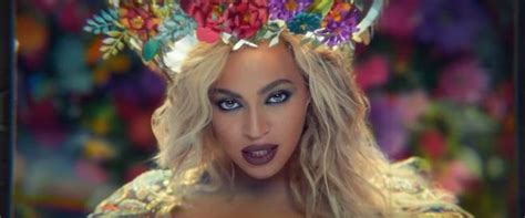 C­o­l­d­p­l­a­y­ ­­H­y­m­n­ ­F­o­r­ ­T­h­e­ ­W­e­e­k­e­n­d­­ ­K­l­i­b­i­n­d­e­ ­B­e­y­o­n­c­e­ ­i­l­e­ ­B­i­r­l­i­k­t­e­ ­H­i­n­d­i­s­t­a­n­­ı­n­ ­B­ü­y­ü­l­ü­ ­D­ü­n­y­a­s­ı­n­d­a­